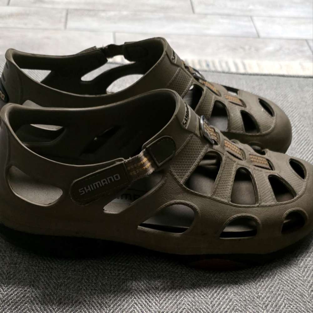 Shimano Brown Sandals with Adjustable Strap and Ventilation